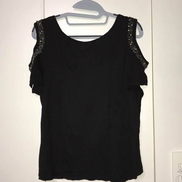 Guess embellished cold shoulder top size M - Picture 5 of 6